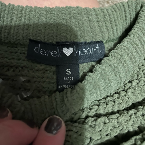 Derek Heart crop Sweater - Picture 4 of 5